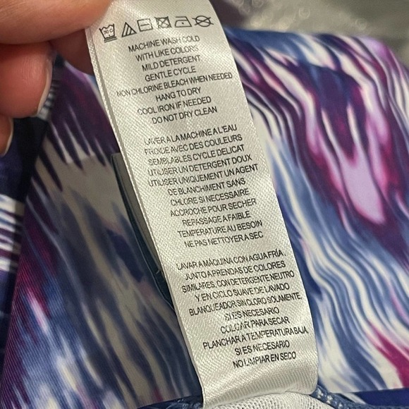 Tommy Bahama Women's Mirage Bandeau Tie Dye One-Piece Swimsuit Size 4 NWOT - Picture 6 of 9